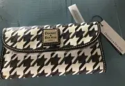 Dooney & Bourke Black & White Houndstooth Continental Clutch Wallet NWT in Box