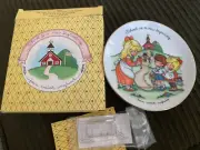 VTG 1986 AVON Plate "School Is A New Beginning" by Joan Walsh Anglund, 22K Gold