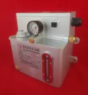 TSWU KWAN TK-1203S-C2V2 Electrical Lubricator Oil-Feed Machine 4L 220V