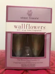 Bath & Body Works SHEER FREESIA Wallflower Refill 2 Bulb 0.8 oz VERY RARE