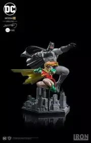 Iron Studios BATMAN & ROBIN 1/10 Art Scale Statue Frank Miller's The Dark Knight