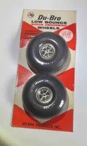 NEW Du Bro 3.5 inch Low Bounce Wheels - New in Pack - RC model Aircraft