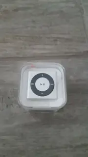Silver Apple iPod Shuffle 4th Gen, 2GB, MKMG2LL/A (Worldwide Shipping)