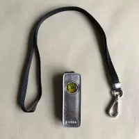 在飛比找Yahoo!奇摩拍賣優惠-[熊熊之家3]保證正品 Prada 銀色 iPod Shuf