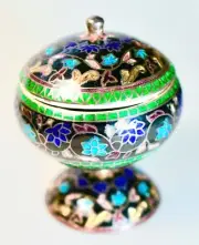 Beautiful Asian St. Silver Enamel Trinket Box with Floral Designs, 78 Gr.