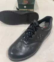 SAS Free Time Navy 12 Medium Women's Shoes New In Box Save Big
