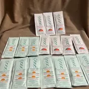 New Vintage avon skin so soft moisturizing suncare 17 .4oz packets
