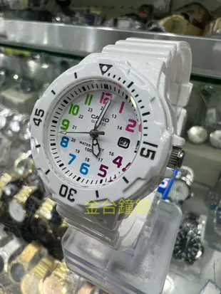 【金台鐘錶】CASIO 卡西歐 潛水風格為概念的(女錶 兒童錶) 日期顯示窗 白帶 彩色數字面盤 LRW-200H-7B