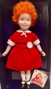 Annie Doll Applause Vintage 1982 Genuine Porcelain 10" in Original Box