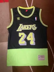 Kobe Bryant LA Lakers #24 Jersey Large