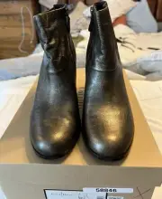 NWB COLE HAAN AIR Womens Cassidy bootie Black Metallic Br US 10M walking on air!