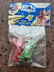 Star Wars Bootleg Figures Stormtrooper & Red Droid In Package