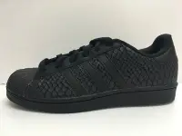 在飛比找Yahoo!奇摩拍賣優惠-愛迪達 adidas 女款 休閒鞋 貝殼頭 西瓜皮 尺寸：U