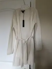 NWT TAHARI 100% 2-PLY Cashmere Cream Hooded Belted Short Robe Size Medium