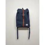 【G.VINTAGE】HERSCHEL POST 中型深藍色 帆布束口筆電後背包後背包