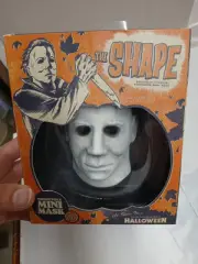 Halloween Michael Myers The Shape Fright Rags Horror Collectible Mini Mask NEW