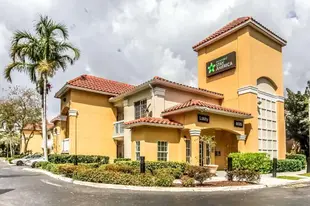 Extended Stay America Suites - Miami - Airport - Blue Lagoon