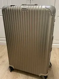 在飛比找Yahoo!奇摩拍賣優惠-RIMOWA鋁合金32吋電子標籤旅行箱 全新