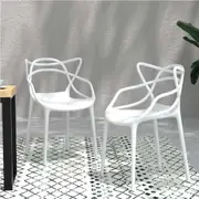 4PC Gardeon Outdoor Dining Chairs PP Portable Stackable Chair Patio Furniture White