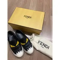 在飛比找蝦皮購物優惠-正版 芬迪 FENDI 黃眼 經典怪獸鞋(保存良好