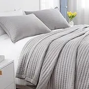 Max Oversized California King Quilt Set – 112"x106" Soft Washed 3-Layer Lightweight Bedspread with Multi-Lock Quilting, Minimalist Nordic Bedding, All-Season Quilt Set (1 Quilt + 2 Pillow Shams) Grey