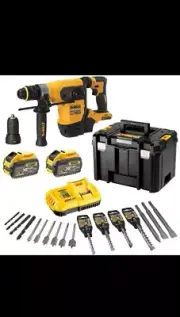 DeWALT FLEXVOLT SDS ROTARY HAMMER DRILL KIT 9.0Ah 54V 32mm DCH417X2-XE