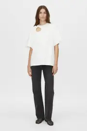 Pablo Cutout Oversized Tee in Soft White - C&M |CAMILLA AND MARC® Official