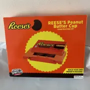 Reese's Peanut Butter Cup Snap and Switch Set - 69 Pieces - NEW!