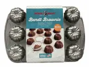 NORDIC WARE MINI BUNDT 12 HOLE BROWNIE CUPCAKE BAKING PAN MUFFINS NEW HEAVY CAST