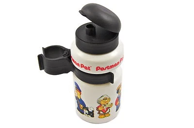 POSTMAN PAT KIDDIES BIKE DRINKS BOTTLE & CLIP ON CAGE FANTASTIC FABULOUS GIFT