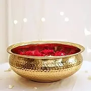 BEHOMA Decorative Classic Urli Bowl for Home Decor for Indoor, Outdoor Decoration || Aluminium Hammered Round Tray for Haldi, Pooja || Gold/Brass Finish 1 Pc, 1000 ML