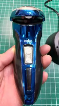 在飛比找Yahoo!奇摩拍賣優惠-【KOLIN 】歌林 3D 勁能水洗刮鬍刀 ( KSH-HC