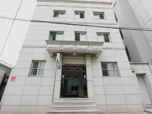 Seoul Tower Family Guesthouse