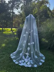 Wedding veils long veil to the chapel veil floor with floral appliqué athedral w