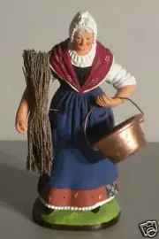 NEW Femme au Chaudron Marcel Carbonel Santons # 5