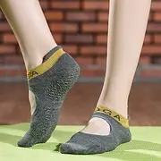 Women Floor Socks Non-slip Dispensing skeleton anti-friction Warm Sweat-absorbent For Pilates Dance Fitness