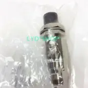 1PCS NEW Proximity Switches 872C-D8NN18-D4