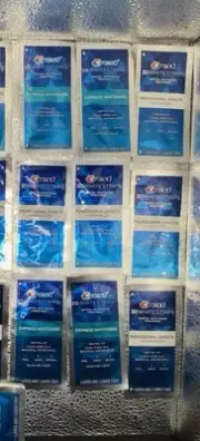 Crest 3D Whitestrips Dental Whitening 1 Hour Express 18 Strips 9 Packs Exp 2026