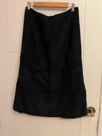 在飛比找Yahoo!奇摩拍賣優惠-二手 KUDA 特色長裙 軟薄絨布 深藍色 L