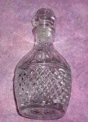 VintageWine/Whiskey DECANTER Etched CROWN Royal GRAPES with STOPPER