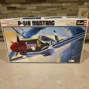 VTG 1976 Revell 1/32 North American P-51B Mustang Model Kit H-295 NOB