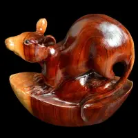 在飛比找樂天市場購物網優惠-香樟木雕工藝品擺件 生肖老鼠擺件 生活創意生日禮物 家居禮品