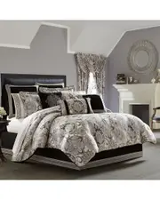 J. Queen New York Guiliana Comforter Set