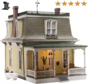 Woodland Scenics HO Scale ~ Built & Ready Home Sweet Home ~ With Lights ~ BR5036