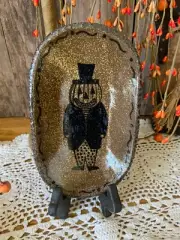 NEW Primitive Handcrafted Autumn Halloween Pumpkin Man W/ Top Hat Pottery Plate