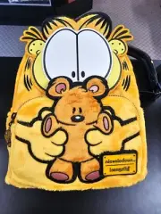 NWT Loungefly X nickelodeon Garfield and Pooky Plush Mini Backpack