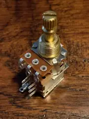 A250k or A500k / Short Shaft - PUSH PUSH Potentiometer / Pot Resistance Measured