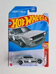 Hot Wheels Nissan Skyline 2000 GT-R LBWK Then and Now