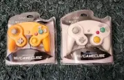 CIRKA - Wii/GAMECUBE CONTROLLER White And Orange Sealed Brand New