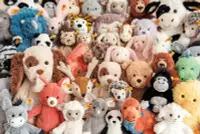 在飛比找Yahoo!奇摩拍賣優惠-STEIFF精品德國金耳釦泰迪熊絨毛填充玩偶娃娃 全系列代購